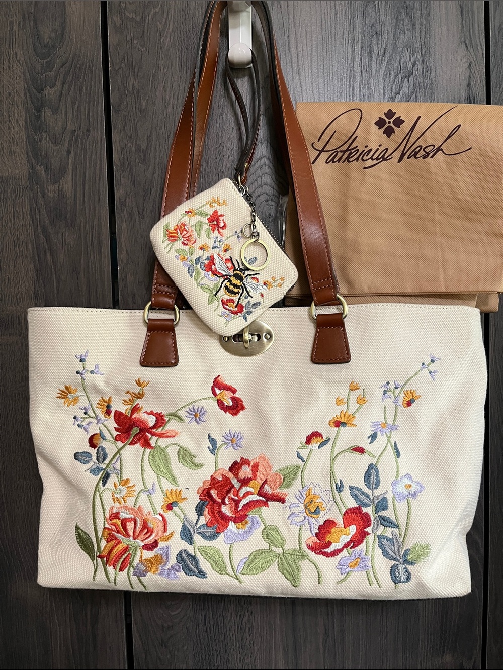PATRICIA NASH Aegean Blooms Tote w/Wristlet (Key Fob)